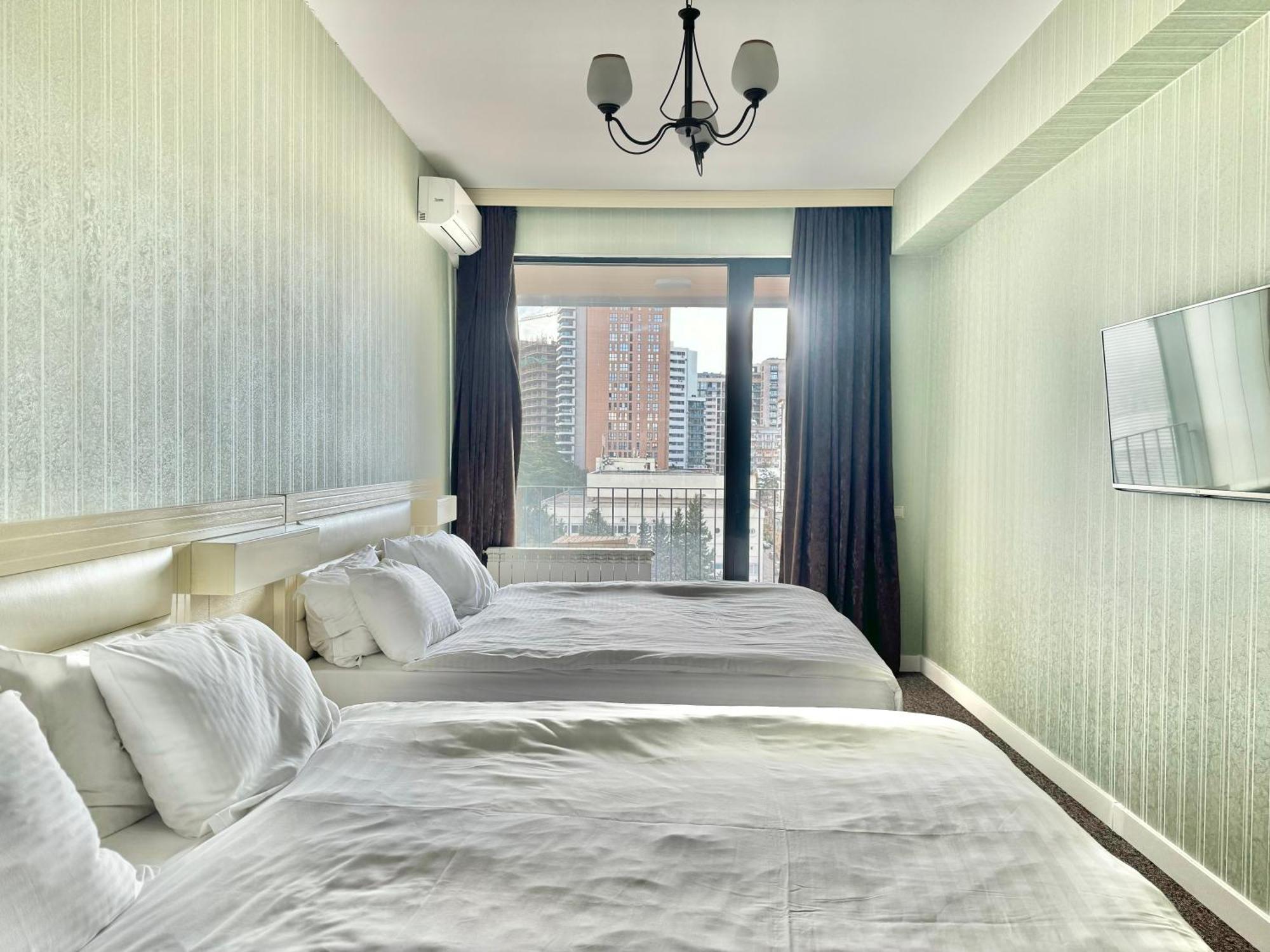 Full Comfort Apartment At Chavchavadze Tbilisi Exterior foto