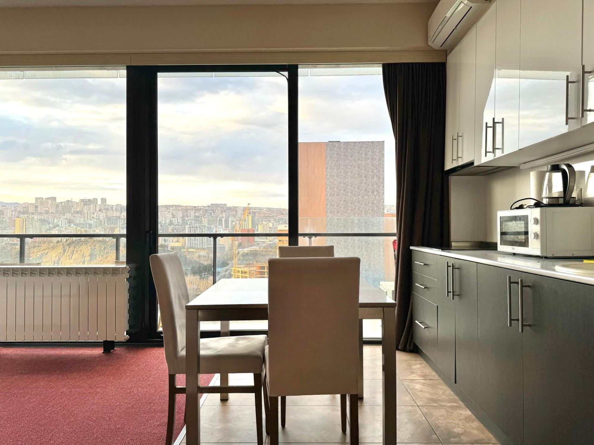 Full Comfort Apartment At Chavchavadze Tbilisi Exterior foto