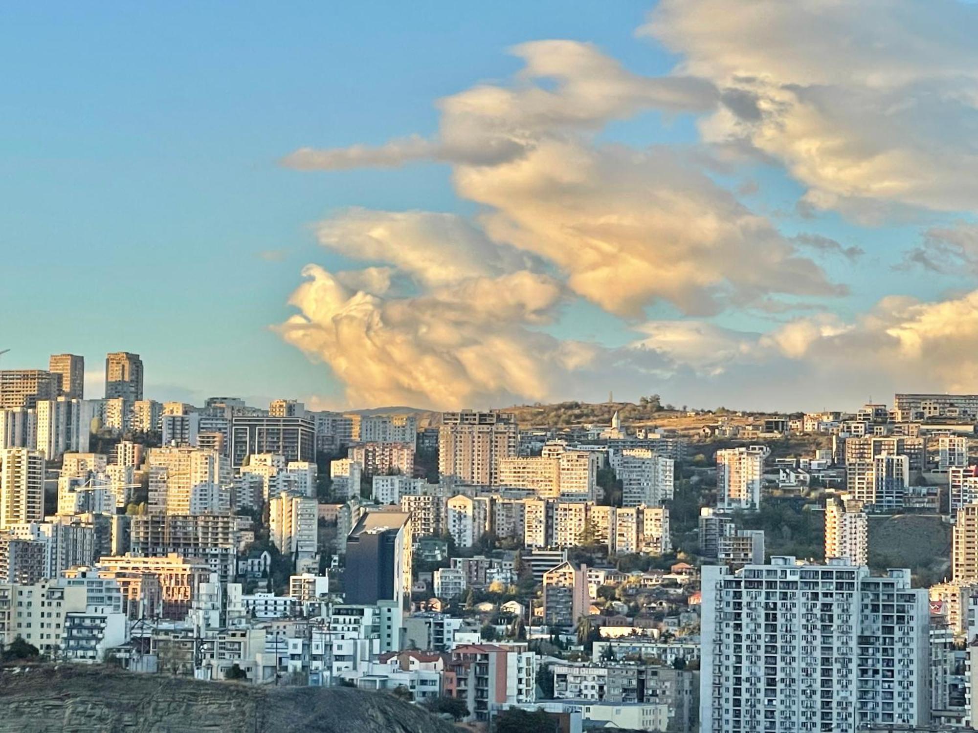 Full Comfort Apartment At Chavchavadze Tbilisi Exterior foto