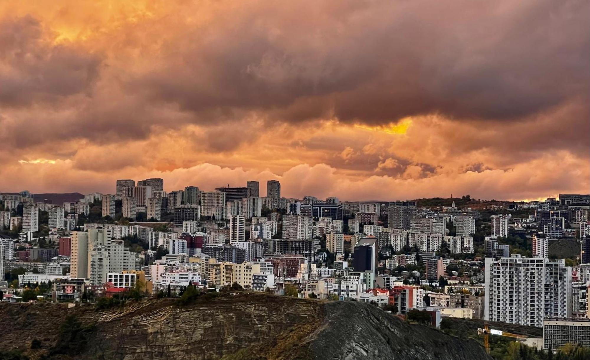 Full Comfort Apartment At Chavchavadze Tbilisi Exterior foto